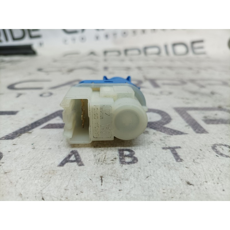 Концевик педали тормоза (электрика / датчики) Jeep Compass MK49 2011 2.4 50520116