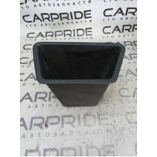 Лоток багажника