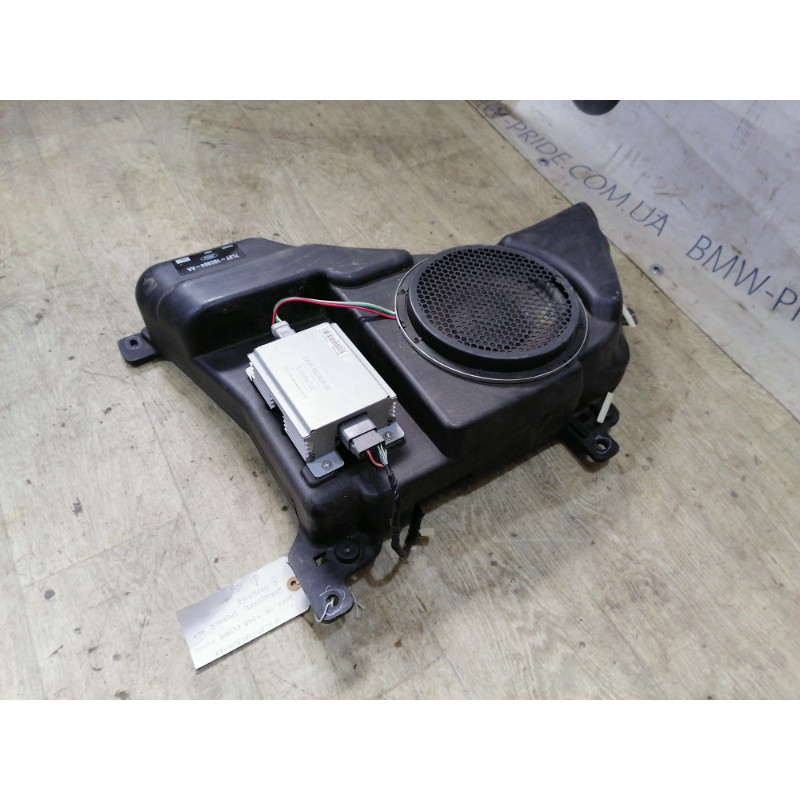 Сабвуфер (электрика) FORD ESCAPE MK1 7l8t18c804aa