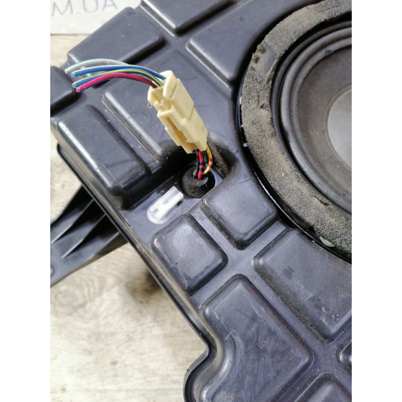 Сабвуфер (электрика) Toyota Sienna XL20 86150ae030