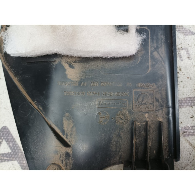 Накладка центральной консоли (салон) Jeep Compass MP 2018 2.4 5UR37DX9AA