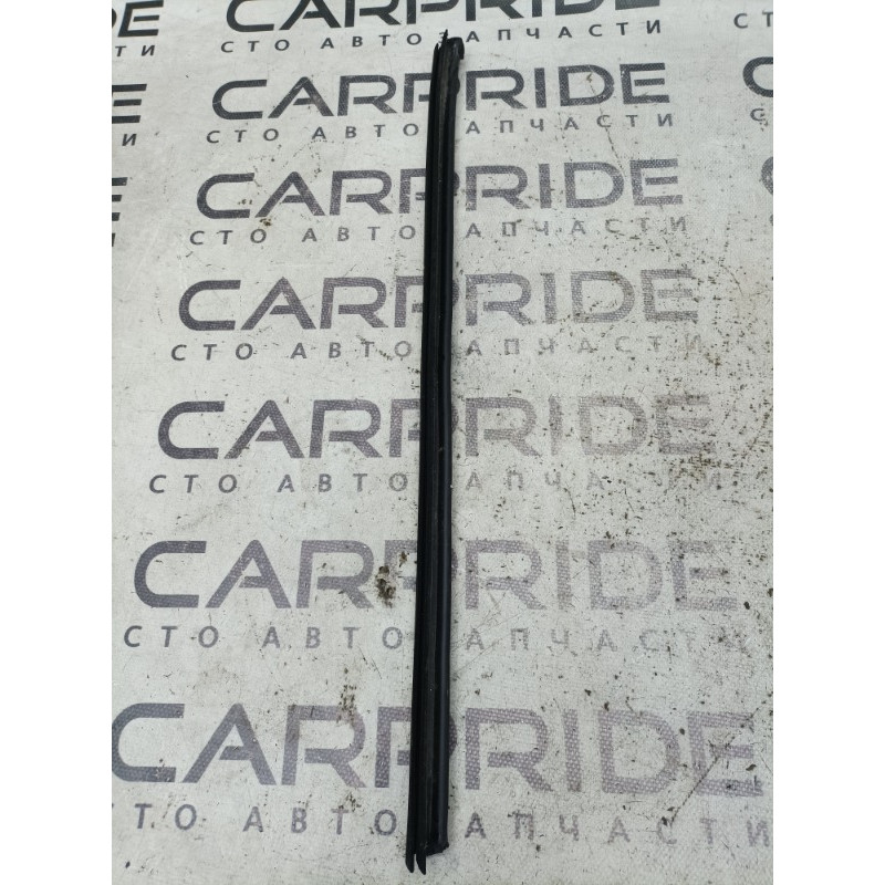 Молдинг стекла внутренний (наружные элементы кузова) KIA Optima TF 2015 2.4 832412T000