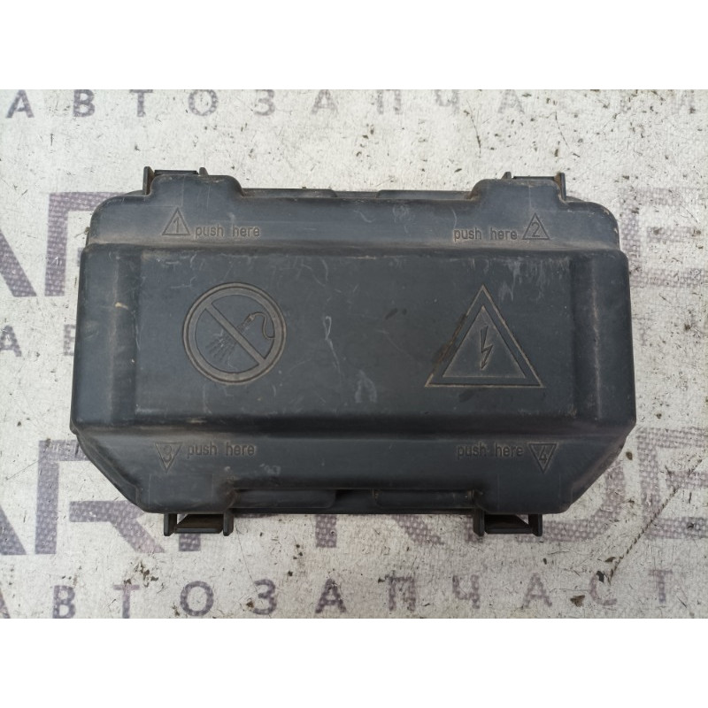 Крышка блока предохранителей (двигатель и элементы) BMW 3-series F30 2014 N20B20 61149224872