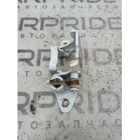 Петля двери