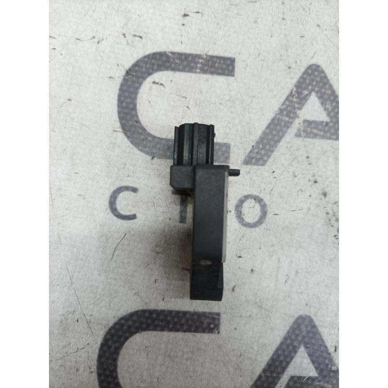 Датчик удара (электрика / датчики) Jeep Compass MK49 2011 2.4 68056162aa