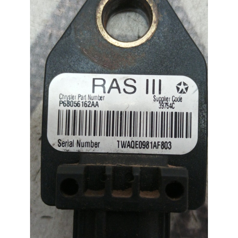 Датчик удара (электрика / датчики) Jeep Compass MK49 2011 2.4 68056162aa