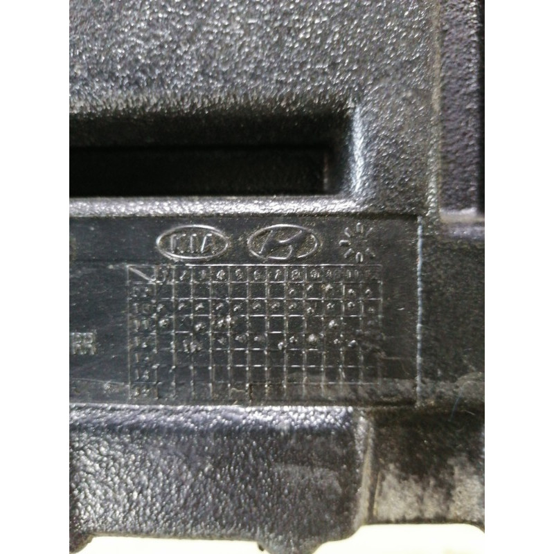 Обшивка багажника (салон) KIA Sorento UM 2013 2.4 857202P100VA