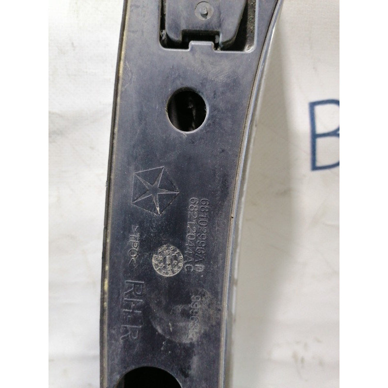 Рейлинг на крышу (кузов и элементы) Jeep Cherokee KL 68102996AD