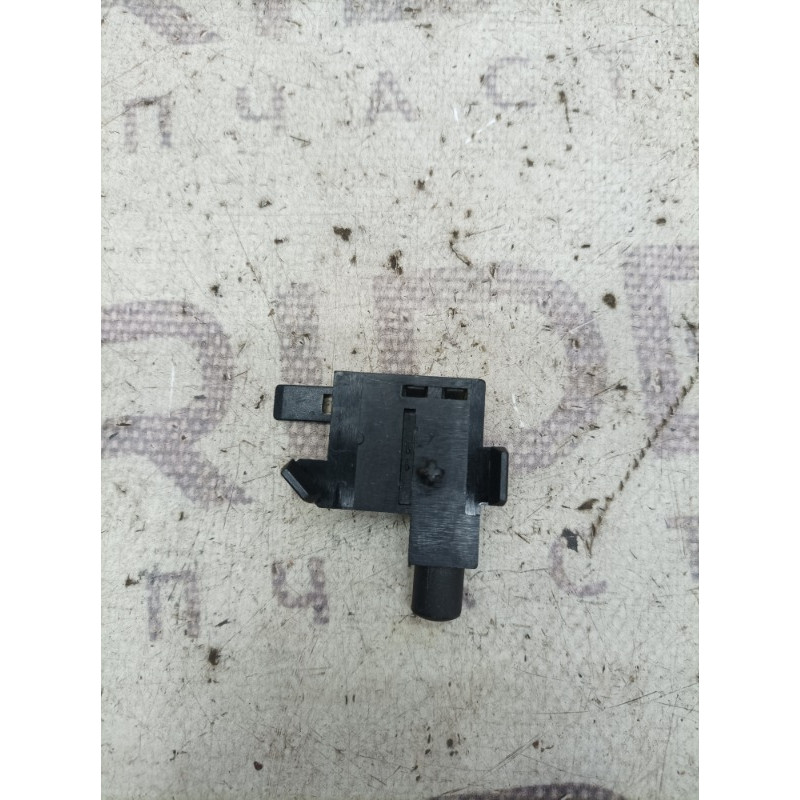 Концевик педали тормоза (электрика / датчики) FORD ESCAPE MK3 2014 1.6 bv6115852aa