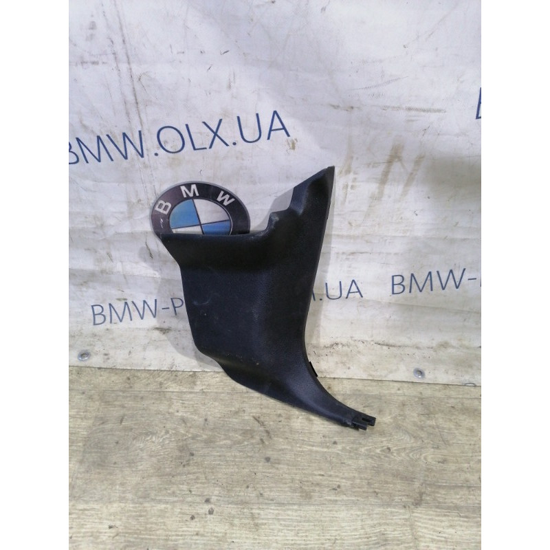 Обшивка стойки нижняя (салон) Jeep Grand Cherokee WK2 1vk46dx9ab