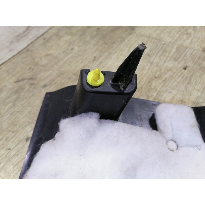 Обшивка стойки нижняя (салон) Jeep Grand Cherokee WK2 1vk46dx9ab