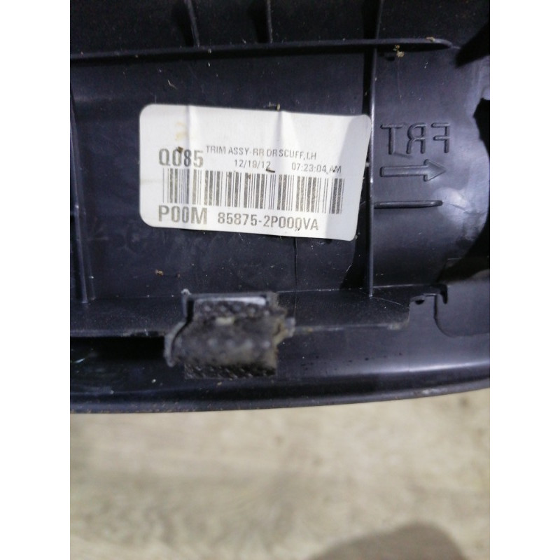 Накладка на порог (кузов и элементы) KIA Sorento UM 2013 2.4 858752p000va