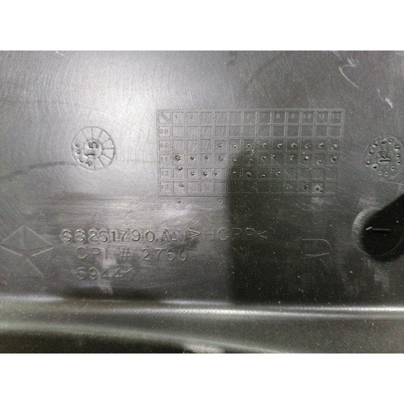 Обшивка салона (салон) Dodge Durango WD 2015 5.7 HEMi 68251790AA