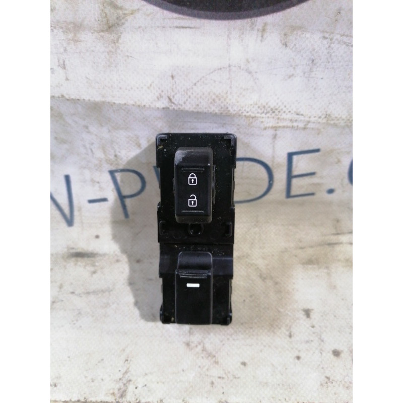 Блок кнопок (электрика / кнопки) KIA Sorento UM 2013 2.4 935781U200