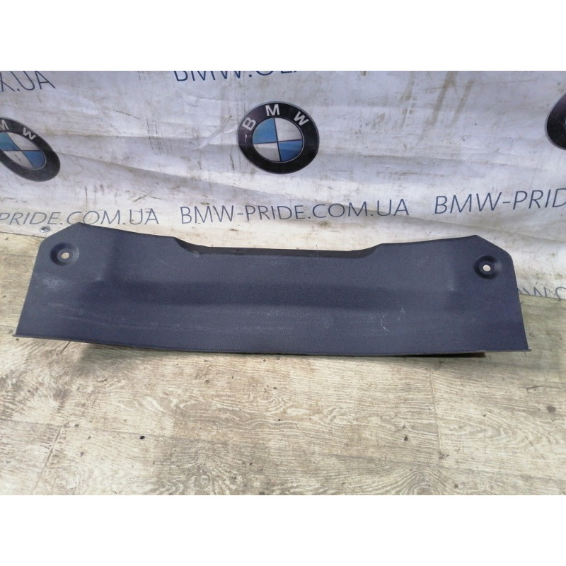 Накладка замка кришки багажника (салон) FORD Focus MK3 2013 2.0 Bm51f40352adw