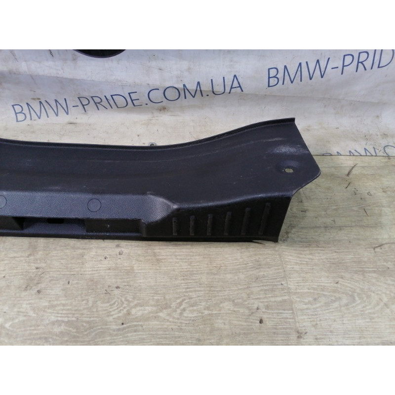 Накладка замка кришки багажника (салон) FORD Focus MK3 2013 2.0 Bm51f40352adw