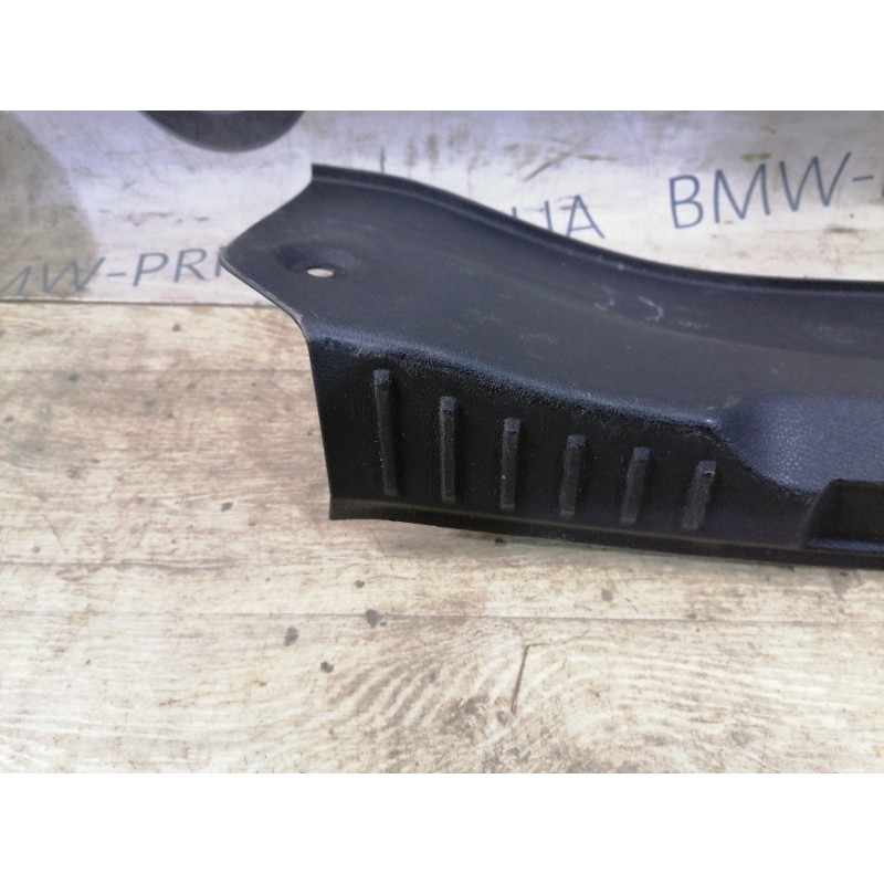 Накладка замка кришки багажника (салон) FORD Focus MK3 2013 2.0 Bm51f40352adw