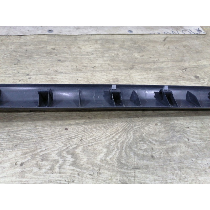 Накладка на порог (кузов и элементы) Volkswagen Golf 1K 2.5 1k3853371