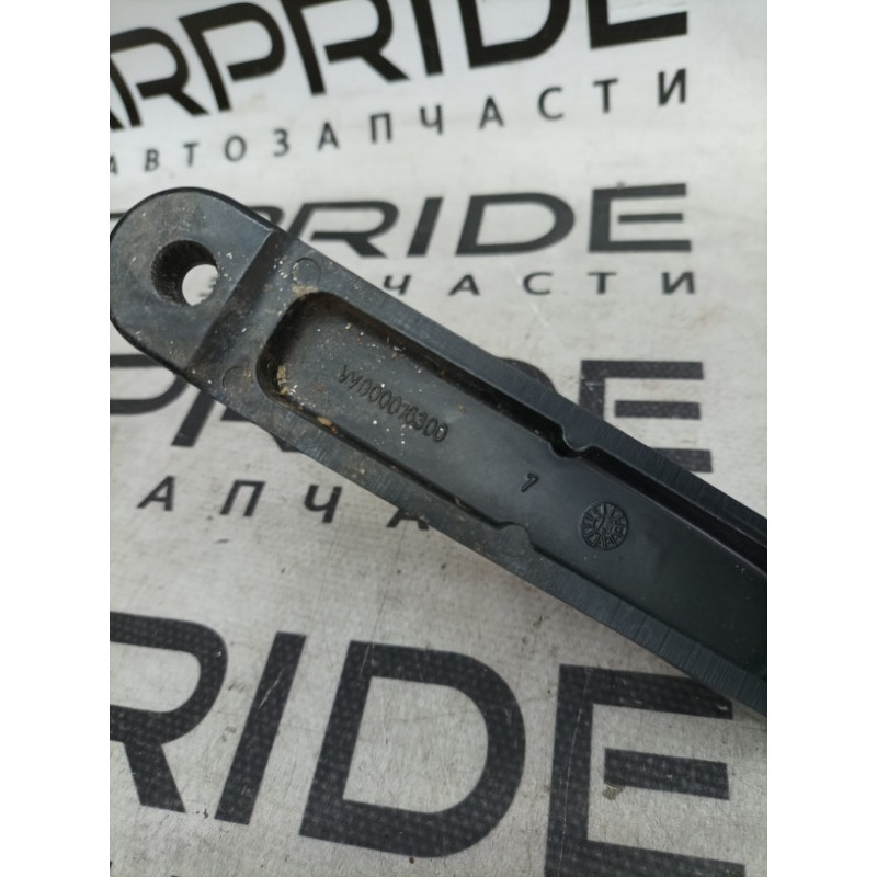 Поводок дворника (кузов и элементы) Volkswagen Passat B7 2014 1.8 561955409B