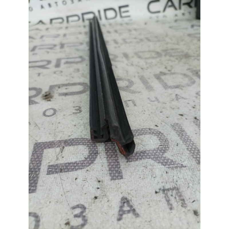 Молдинг стекла внутренний (наружные элементы кузова) Mercedes-Benz E-class W211 2008 3.5 a2117350165