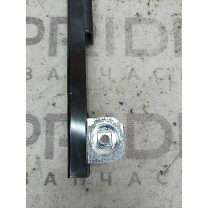 Направляющая стекла двери (кузов и элементы) Mercedes-Benz E-class W211 2008 3.5 A2117300219