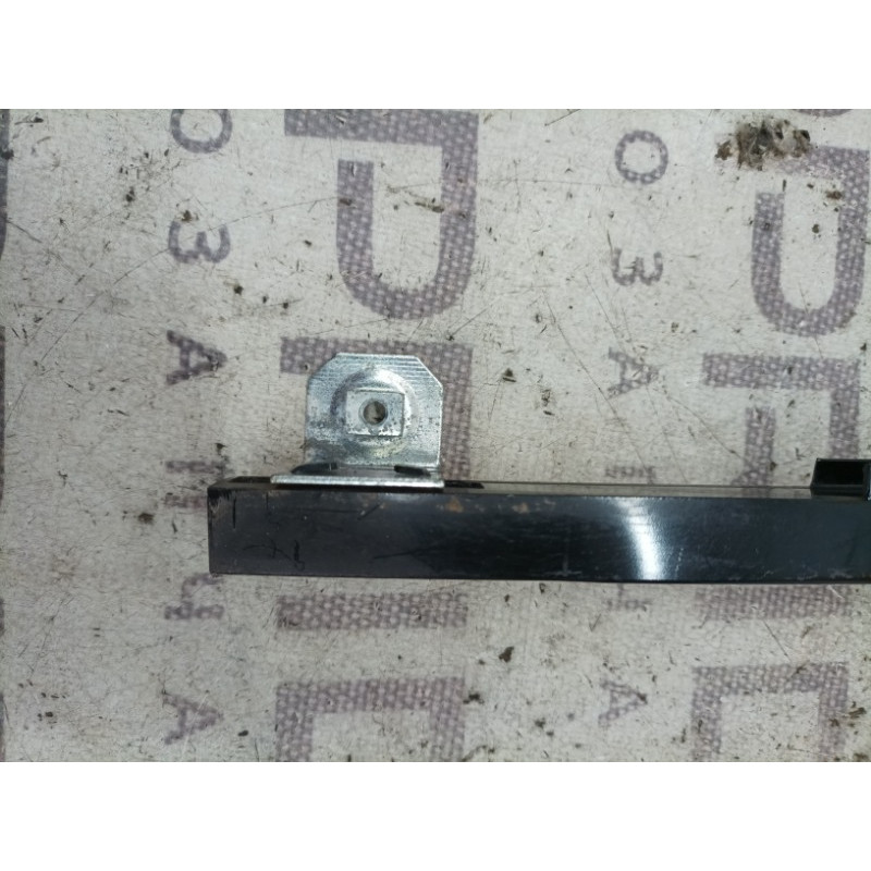 Направляющая стекла двери (кузов и элементы) Mercedes-Benz E-class W211 2008 3.5 A2117300219