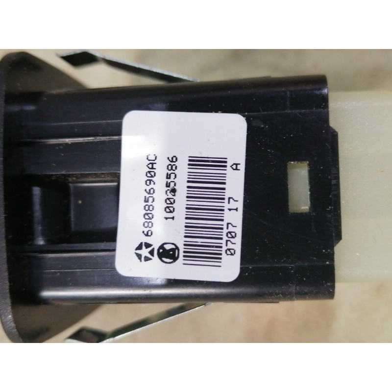 Кнопка стеклоподъемника (электрика / кнопки) Dodge Durango WD 2015 5.7 HEMi 68085690AC