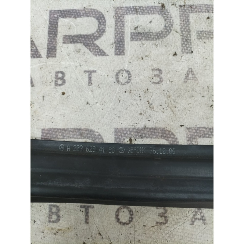 Уплотнитель капота (кузов и элементы) Mercedes-Benz C-class W203 2007 3.0 a2036284198