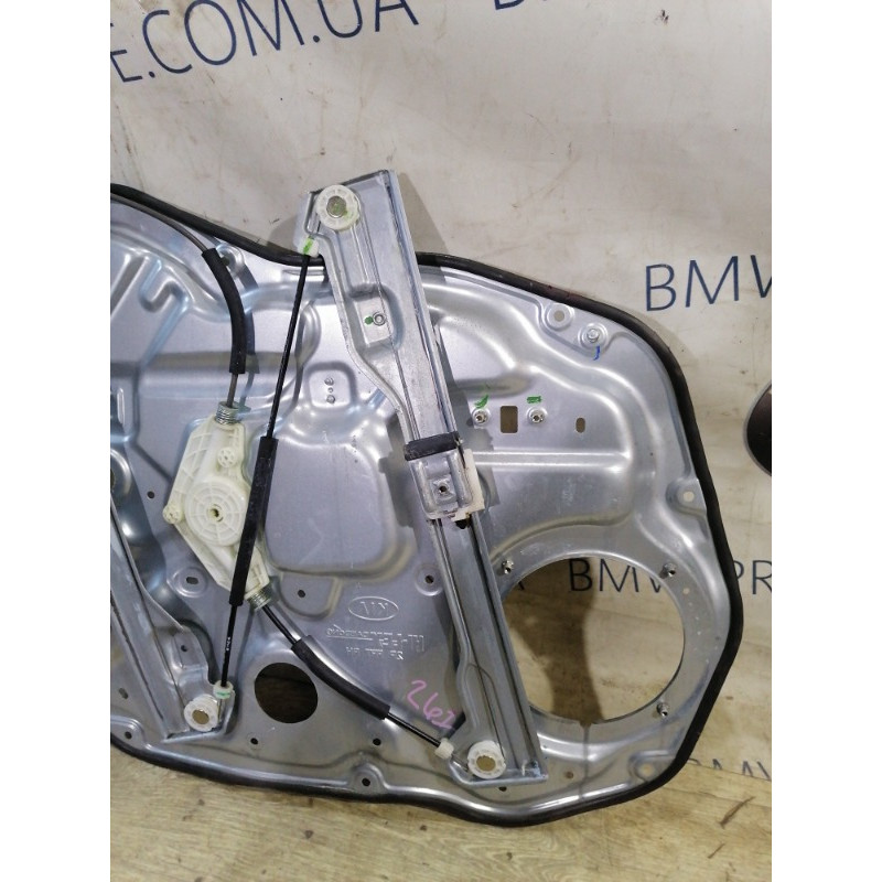 Механизм стеклоподъемника (кузов и элементы) KIA Sorento UM 2013 2.4 824021U001