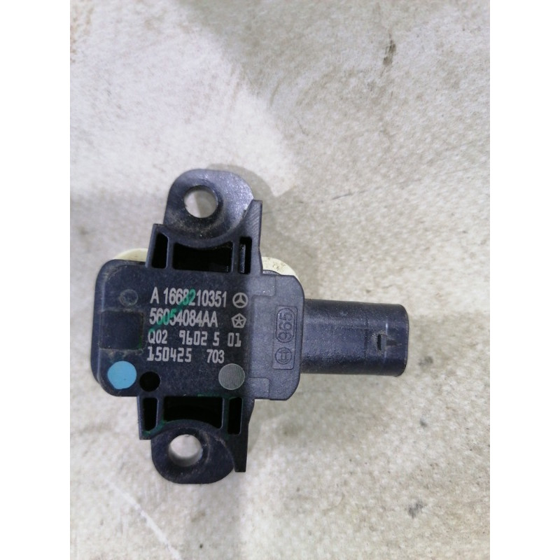 Датчик удара (электрика / датчики) Dodge Durango WD 2015 5.7 HEMi 56054084aa