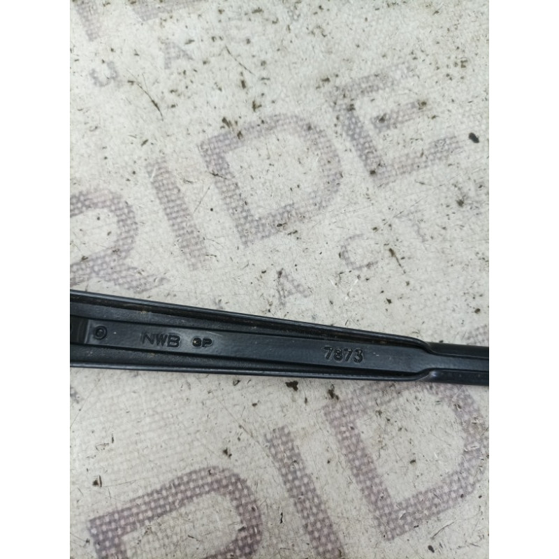 Поводок дворника (кузов и элементы) KIA Sorento UM 2013 2.4 983101U000