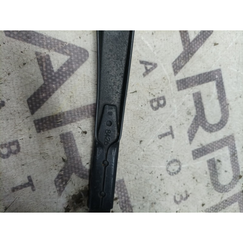 Поводок дворника (кузов и элементы) Dodge Durango WD 2015 5.7 HEMi 68194928AA