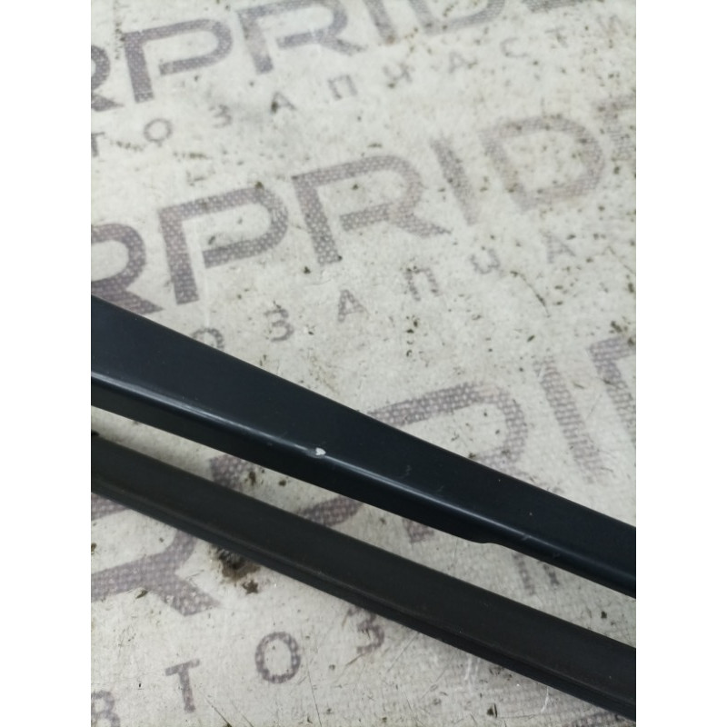 Поводок дворника (кузов и элементы) Dodge Durango WD 2015 5.7 HEMi 68194928AA