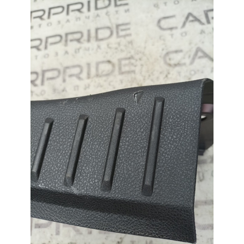 Накладка замка кришки багажника (салон) FORD Focus MK3 2015 2.0 bm51f40352adw