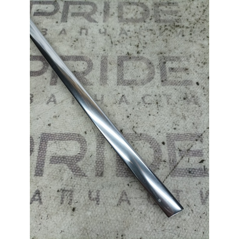 Молдинг двери внешний (кузов и элементы) Volkswagen Passat B7 2014 1.8 561839643a