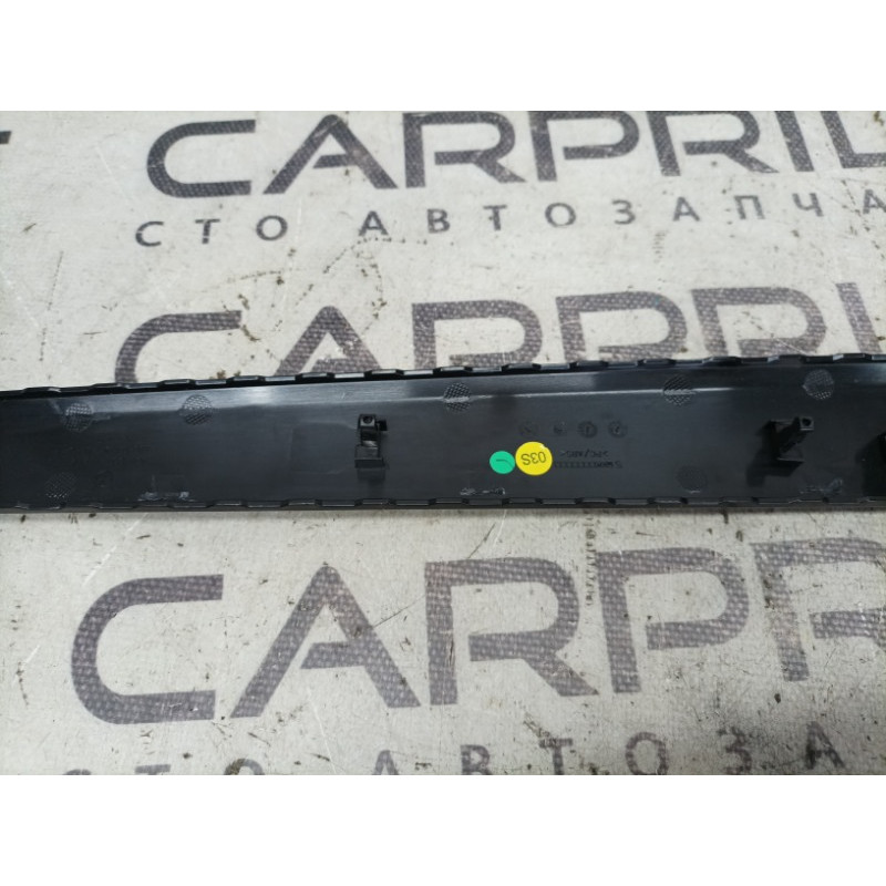 Декоративна накладка карти дверей (салон) Volkswagen Passat B7 2014 1.8 561867419b