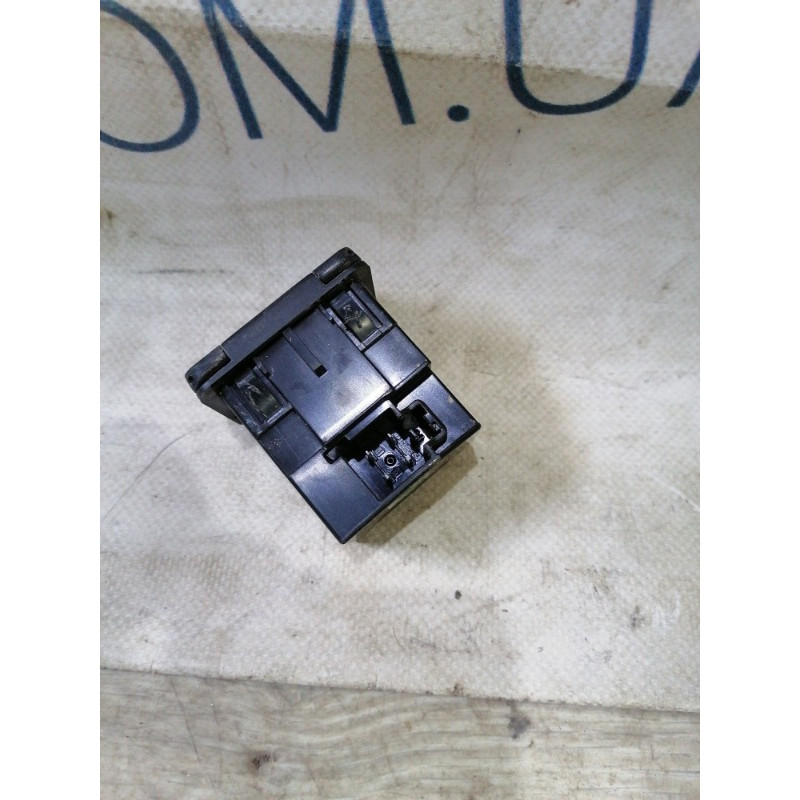 Розетка (электрика) Jeep Compass MP 2018 2.4 56046934aa