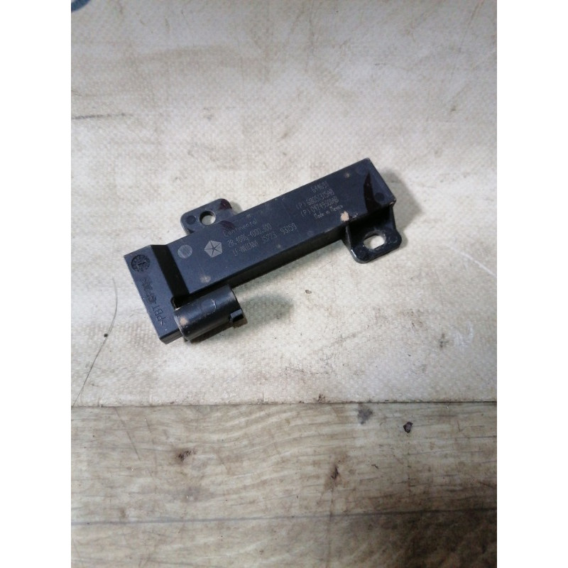 Антенна бесключевого доступа (электрика) Jeep Compass MP 2018 2.4 68051315ab