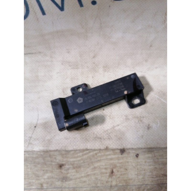 Антенна бесключевого доступа (электрика) Jeep Compass MP 2018 2.4 68051315ab