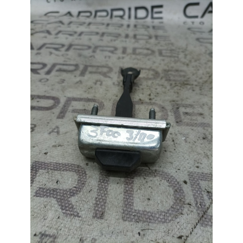 Обмежувач дверей (кузов і елементи) FORD Focus MK3 2012 2.0 CP9Z-5827204-A