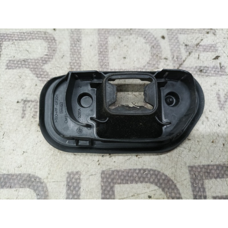 Уплотнитель (кузов и элементы) FORD Focus MK3 2012 2.0 cm51a27206ab