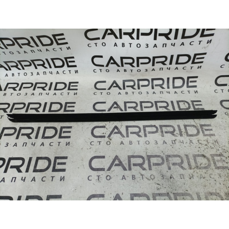 Молдинг стекла внутренний (наружные элементы кузова) FORD Focus MK3 2012 2.0 CV6Z-5825860-A