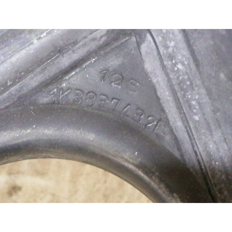 Уплотнитель стекла двери (кузов и элементы) Volkswagen Golf 1K 2.5 1k3837432e