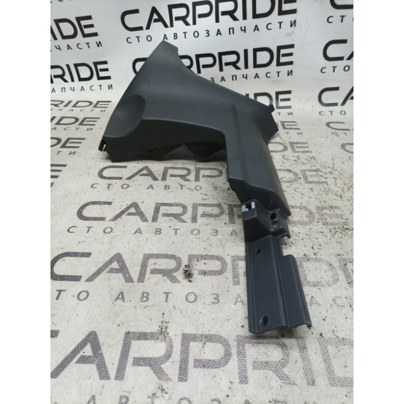 Накладка торпедо нижня (салон) Volkswagen Golf 1K 2.5 1k1858366c