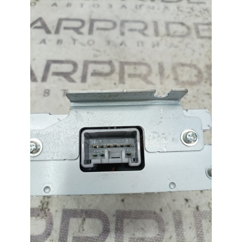 Усилитель звука (электрика) Jeep Compass MK49 2011 2.4 5026855aa