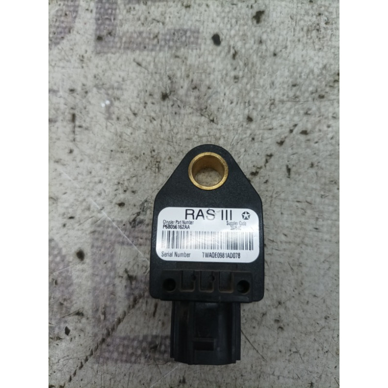 Датчик удара (электрика / датчики) Jeep Compass MK49 2011 2.4 68056162aa