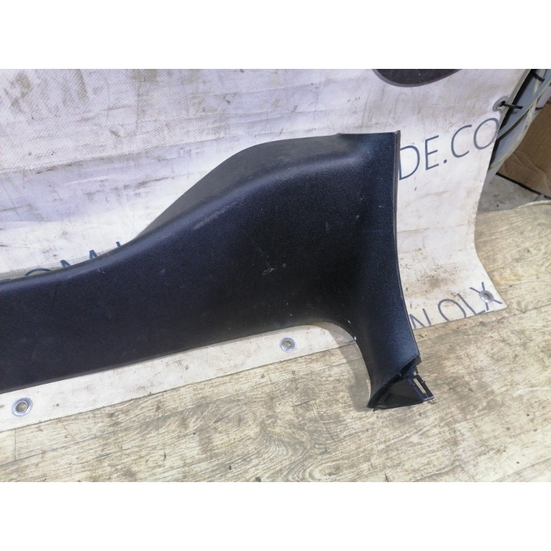 Обшивка крышки багажника (салон) Toyota Prius NHW20 6775147020C0