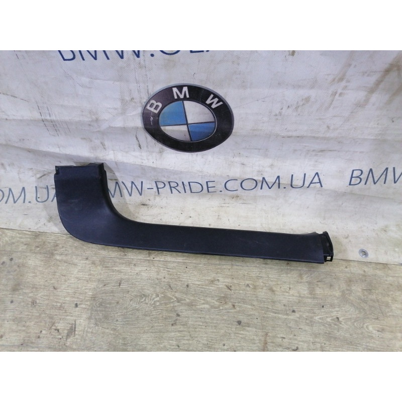 Обшивка крышки багажника (салон) Toyota Prius NHW20 6793747010C0
