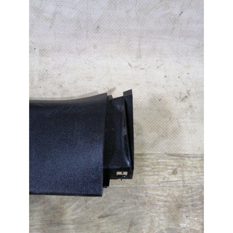 Обшивка крышки багажника (салон) Toyota Prius NHW20 6793747010C0