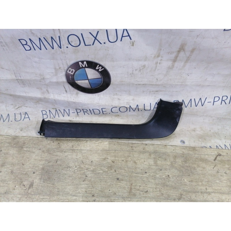 Обшивка крышки багажника (салон) Toyota Prius NHW20 6793847010C0